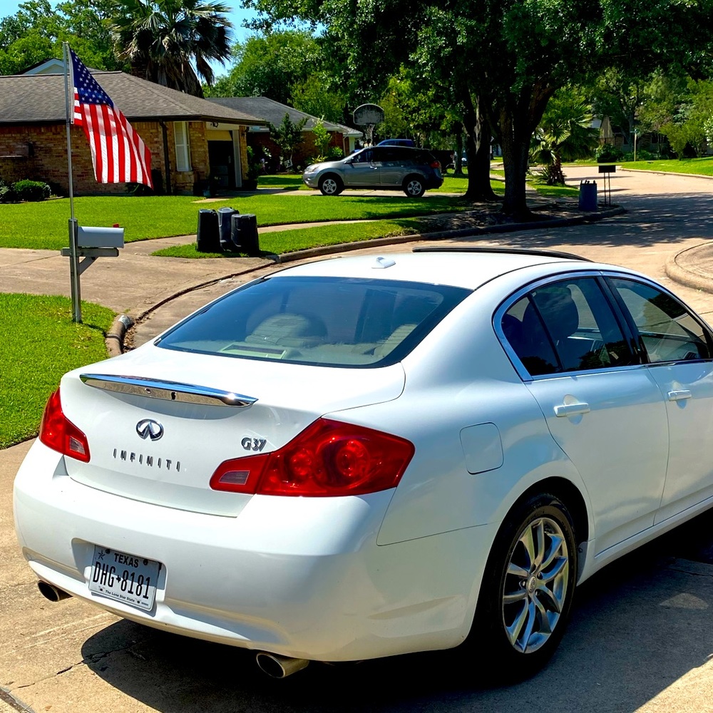 Infinity. Will deliver in Texas only.